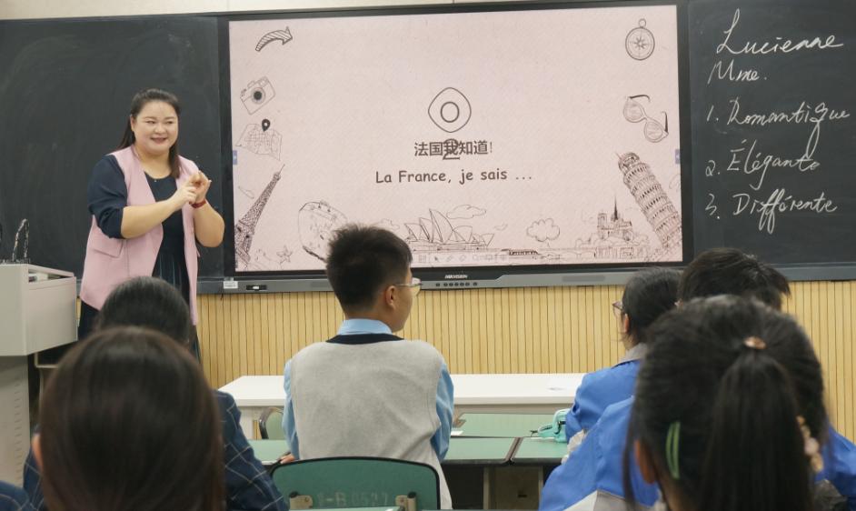 争分夺秒,抢课程!师大实外选修课,藏着孩子们的世界和未来