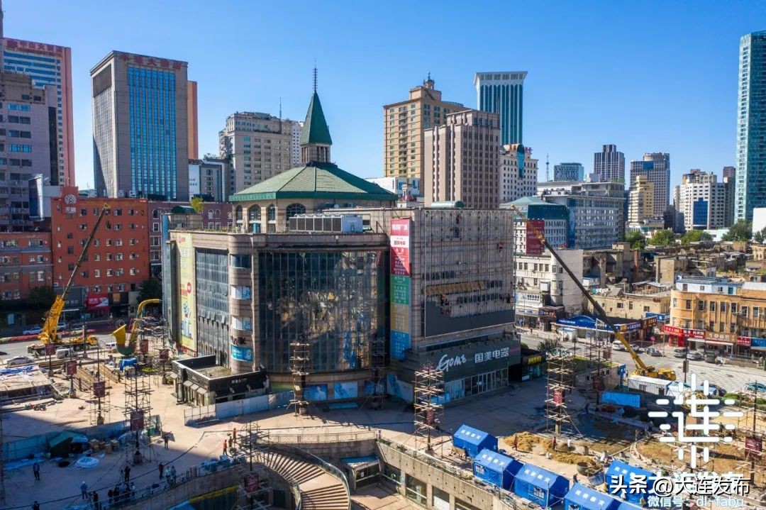 新世纪广场改造全过程,胜利广场改造前后对比