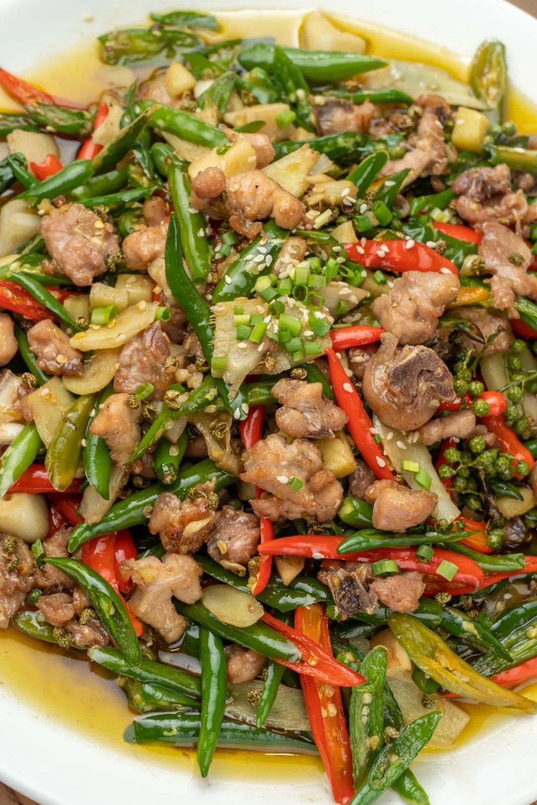 称霸江湖菜23年的“排队神话”又开新店！不讲故事只讲味道