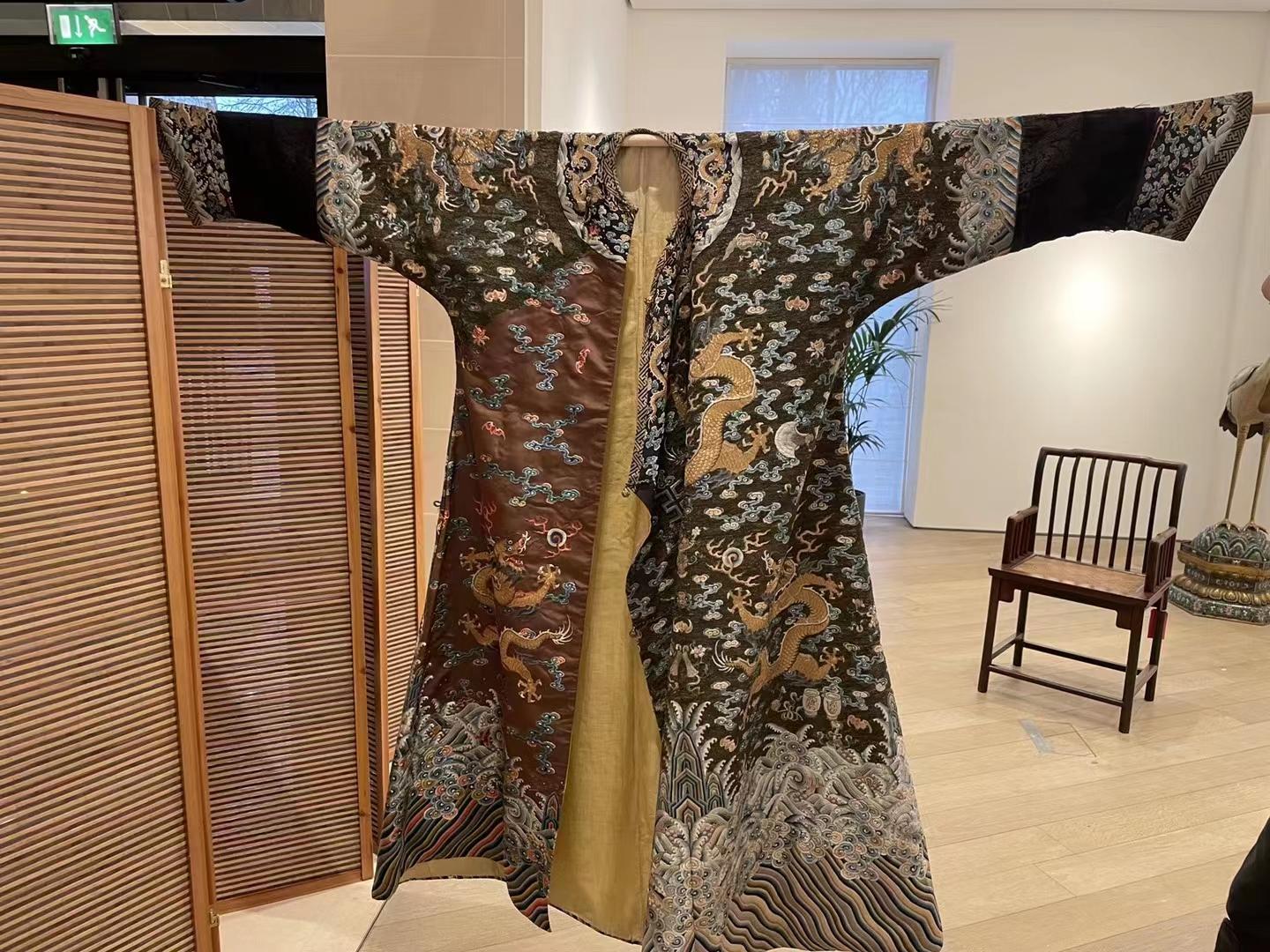 海外拍卖的中国古董,在网上拍卖行买古董靠谱吗