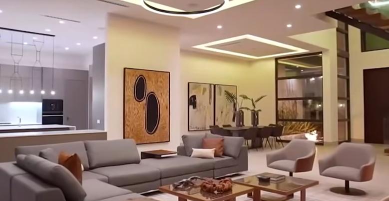 化妆品女ceo赴美生五国混血,赴美生下5国混血女儿