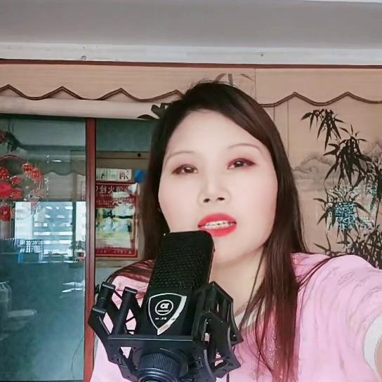 李佳琦推荐白开水口红不沾杯,李佳琦推荐吃土色口红