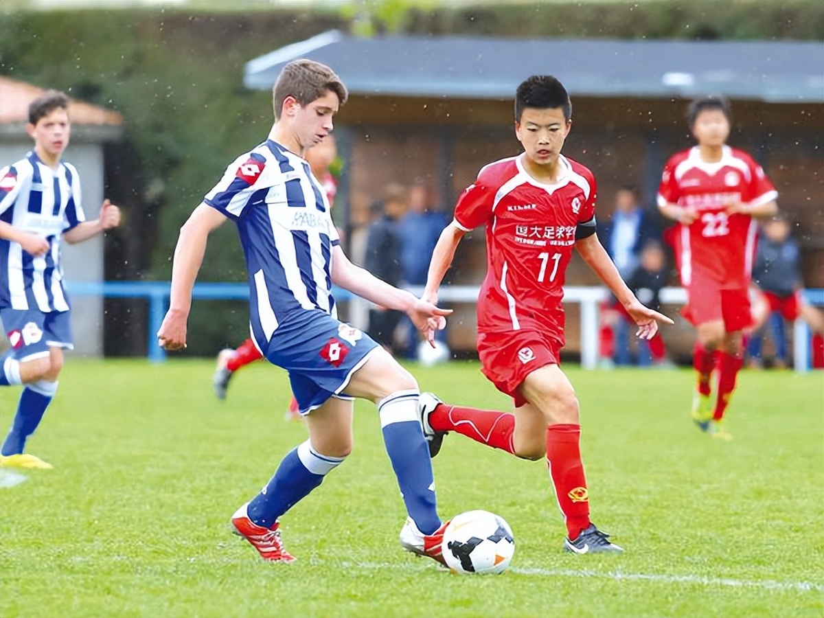 广州恒大队员艾菲尔丁,艾菲尔丁在广州恒大年薪