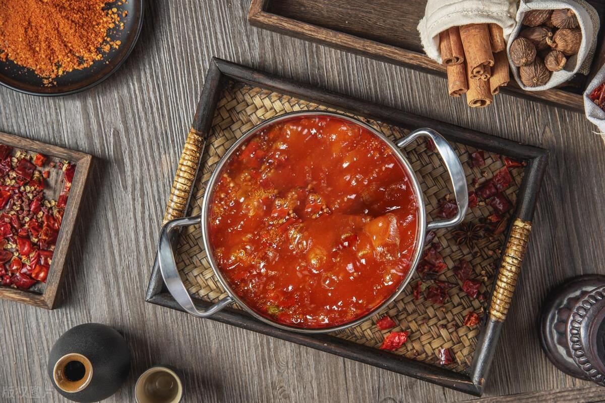害怕！一口烫饭下肚，女子食管烫脱一层皮