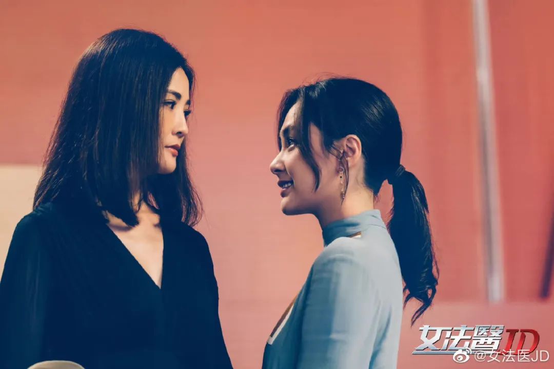 又一部“救市作”扑了！挖空家底，却冲了一把“年度翻车港剧”