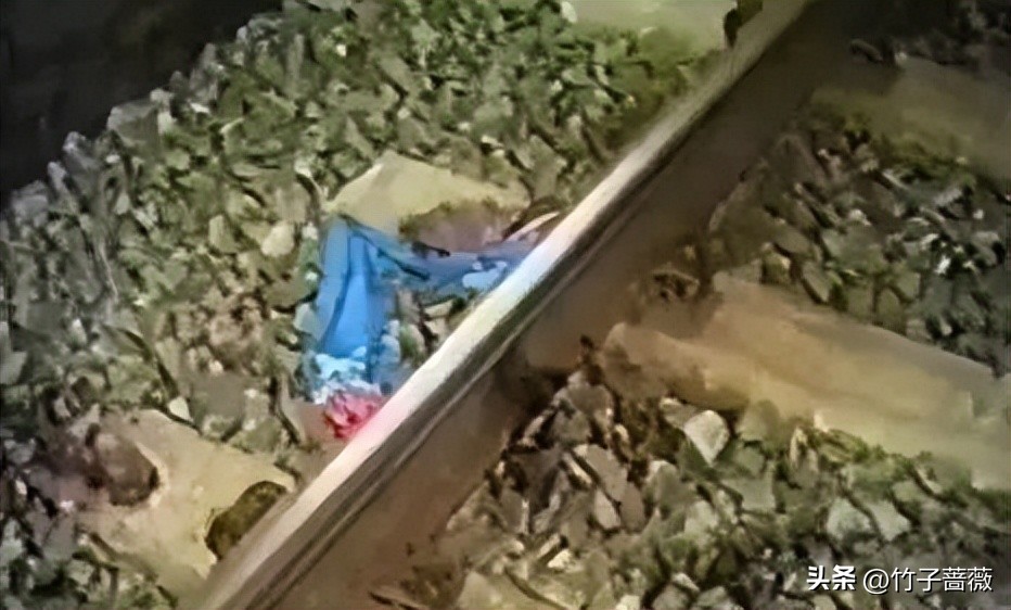 21岁女孩遭12岁小学生猥亵，细节曝光后网友怒了：别低估他的恶