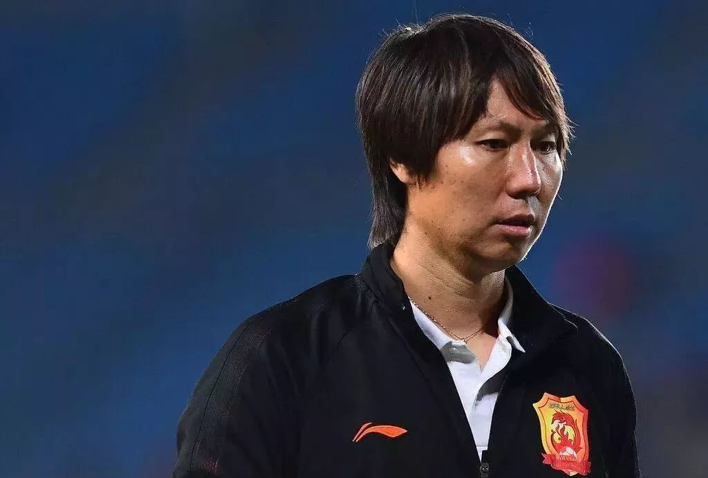 神秘球员跑路？李铁大瓜不断被爆出！足球的水到底有多深？