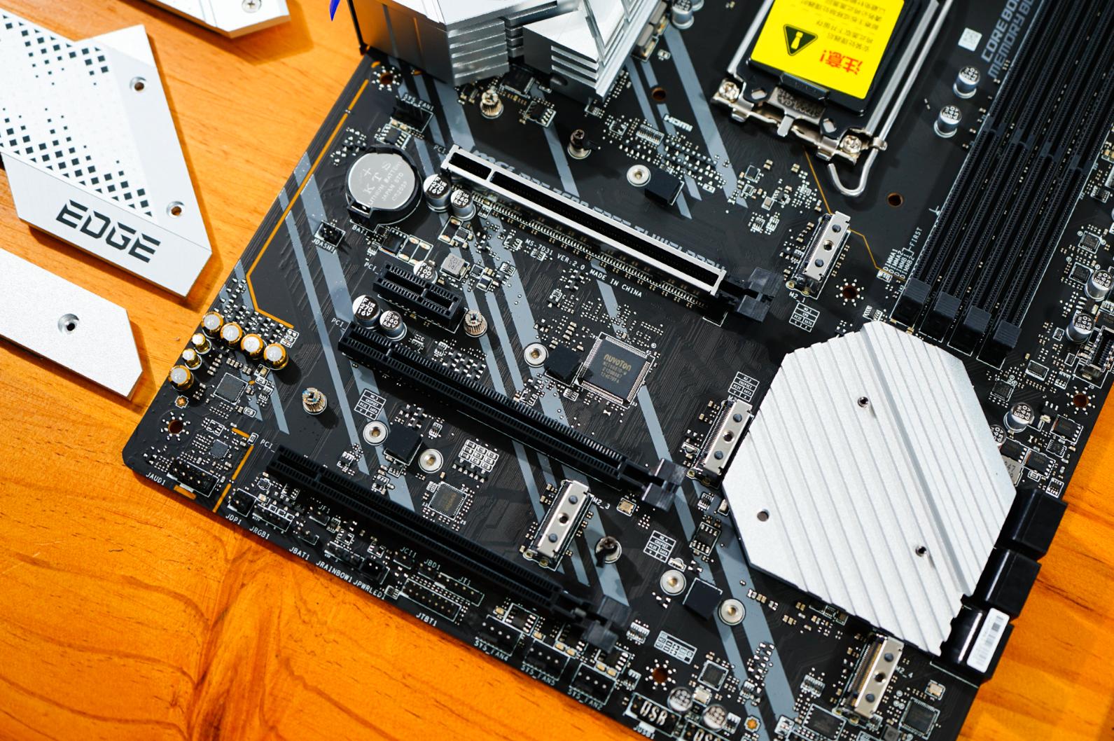 intel十二核二十四线程,intel十二代异构处理器