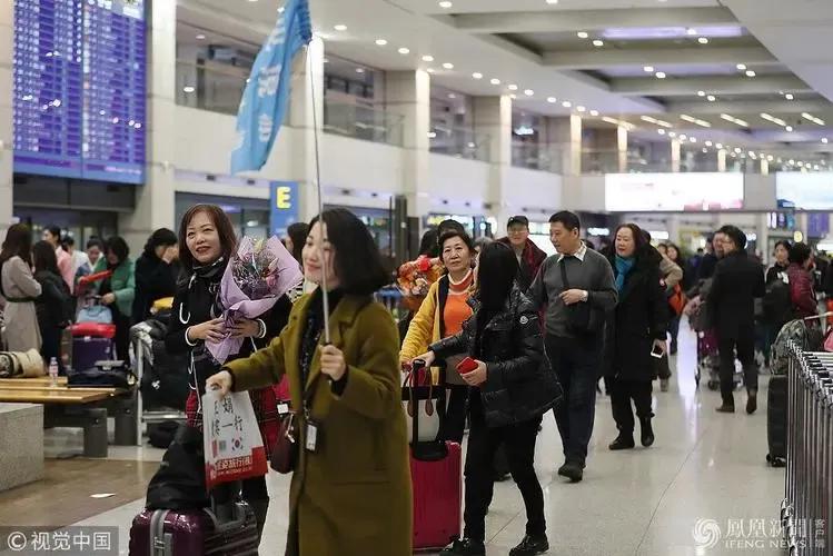 外国人评论中国游客入韩挂黄牌,吐槽挂黄牌