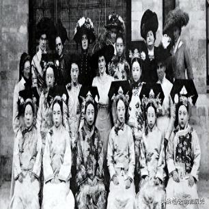 日军日记：*安妇慰**不服从管教，我很愤怒，用*刀刺**插入她的*体下**