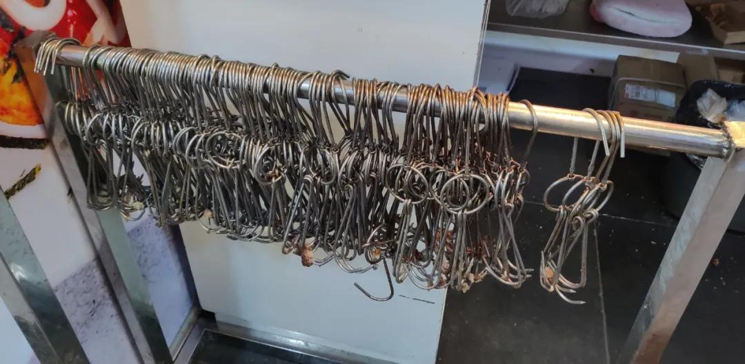 疯狂开店的零食加盟店,脆皮五花肉生意怎么迅速做起来