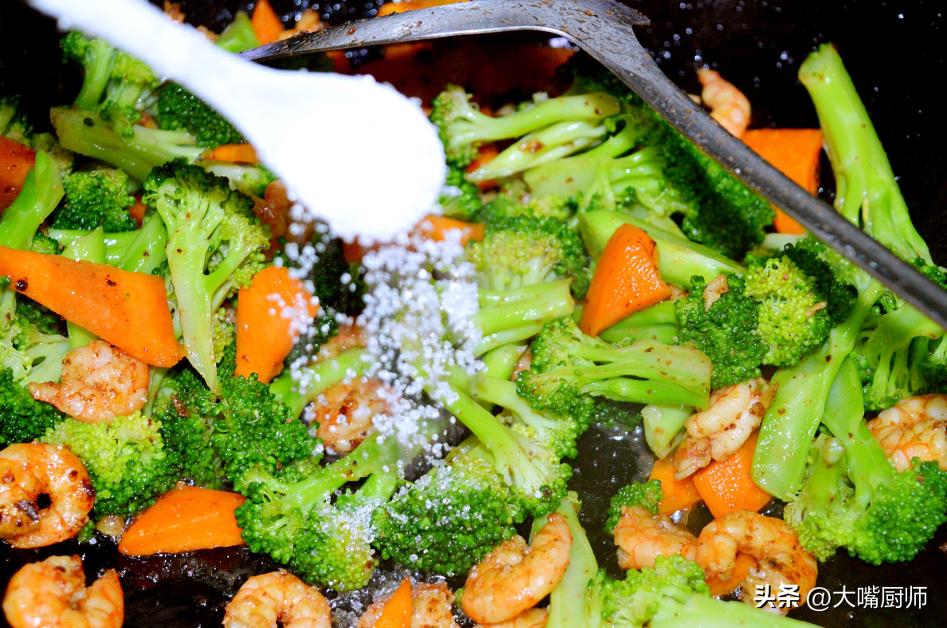 秋天多吃这种菜营养高适合孩子吃,冬季给孩子多吃这三种菜