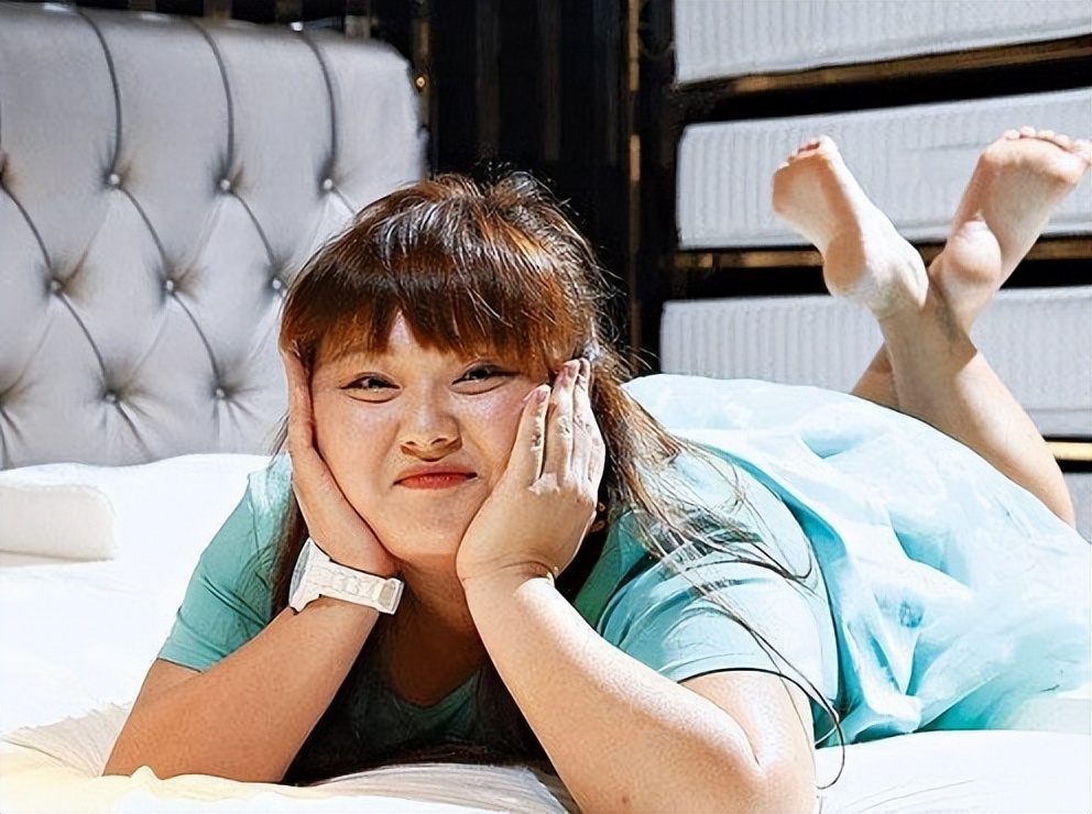 前tvb女星吃路边摊体重200斤引担忧,tvb女星吃路边摊引担忧