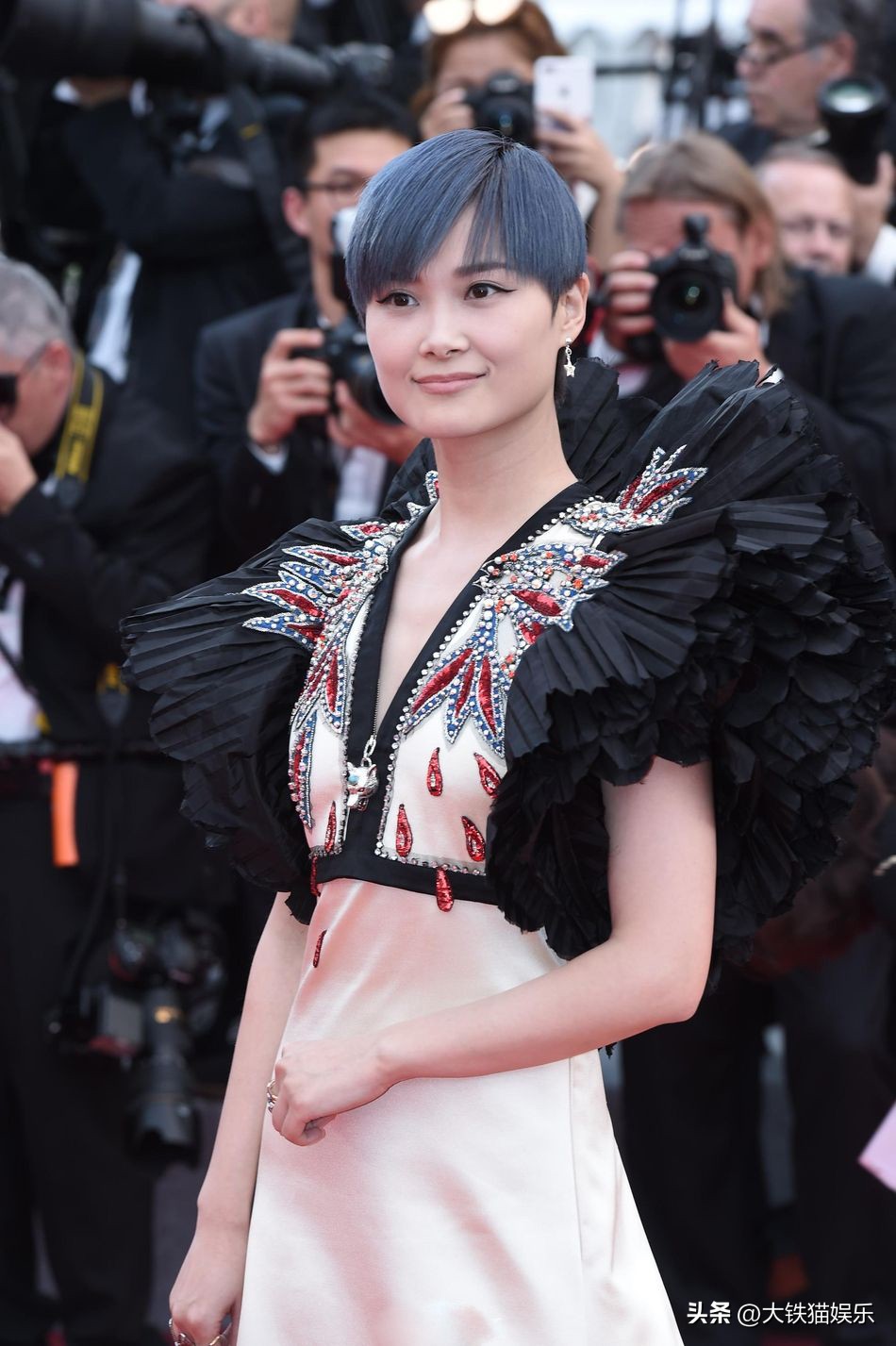 走中性风的年轻女明星,港台中性风女星