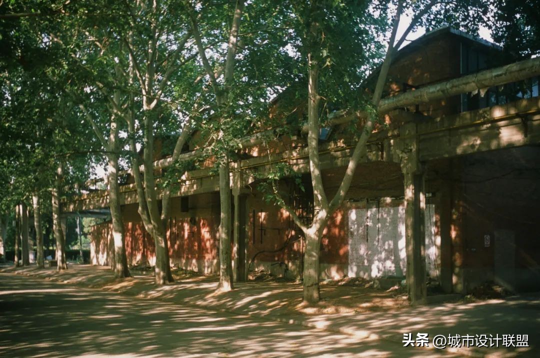 城市更新工业遗址改造,城市景观更新改造案例
