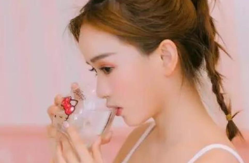 感情中女人应该包容男人,女人想要男人陪伴的时候该怎么办