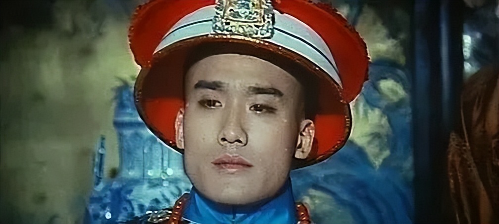 梁家辉亚洲第一美,梁家辉片场秀八块腹肌