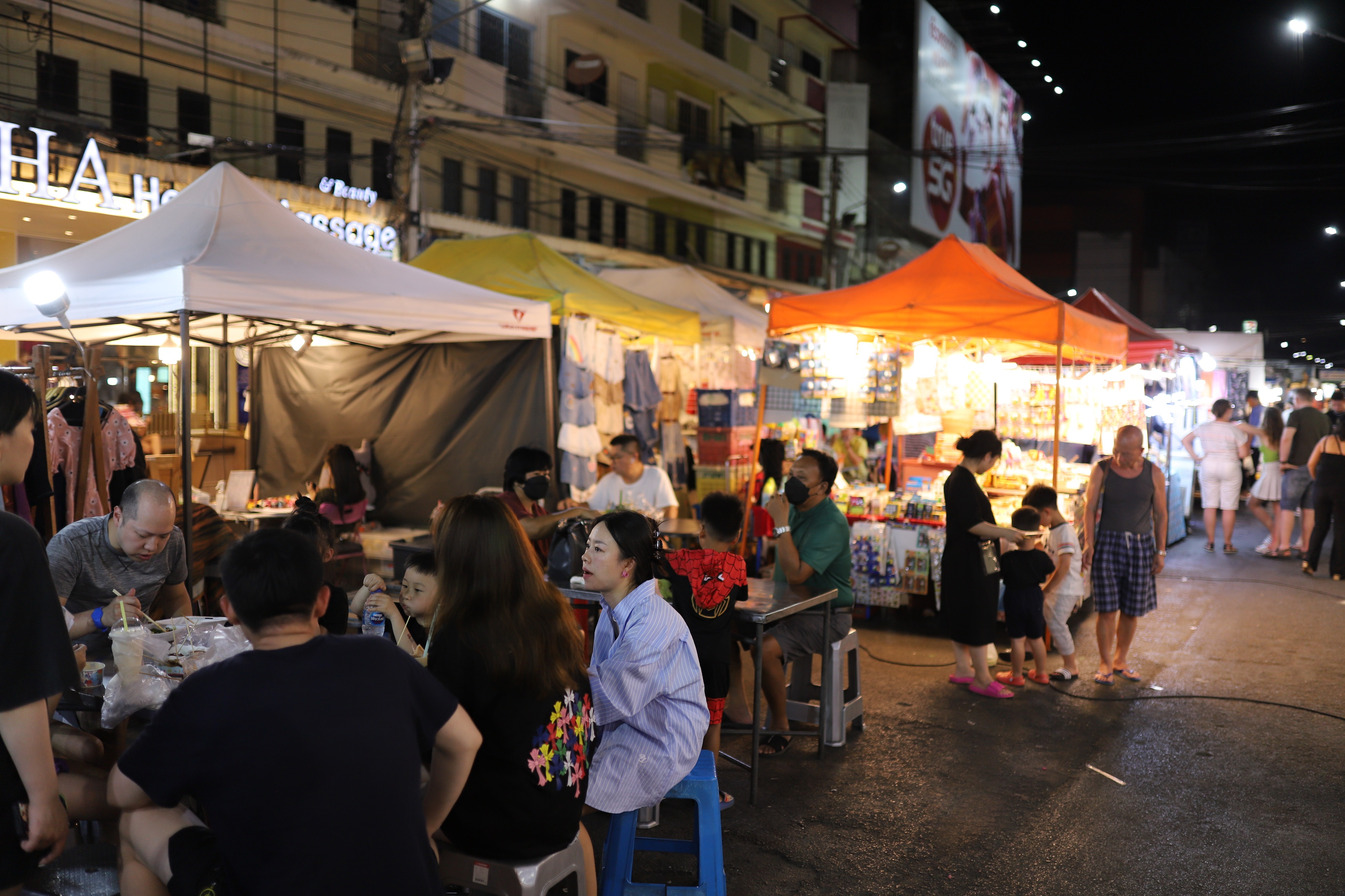 来泰国必去的网红夜市,去泰国玩的夜市叫什么名字