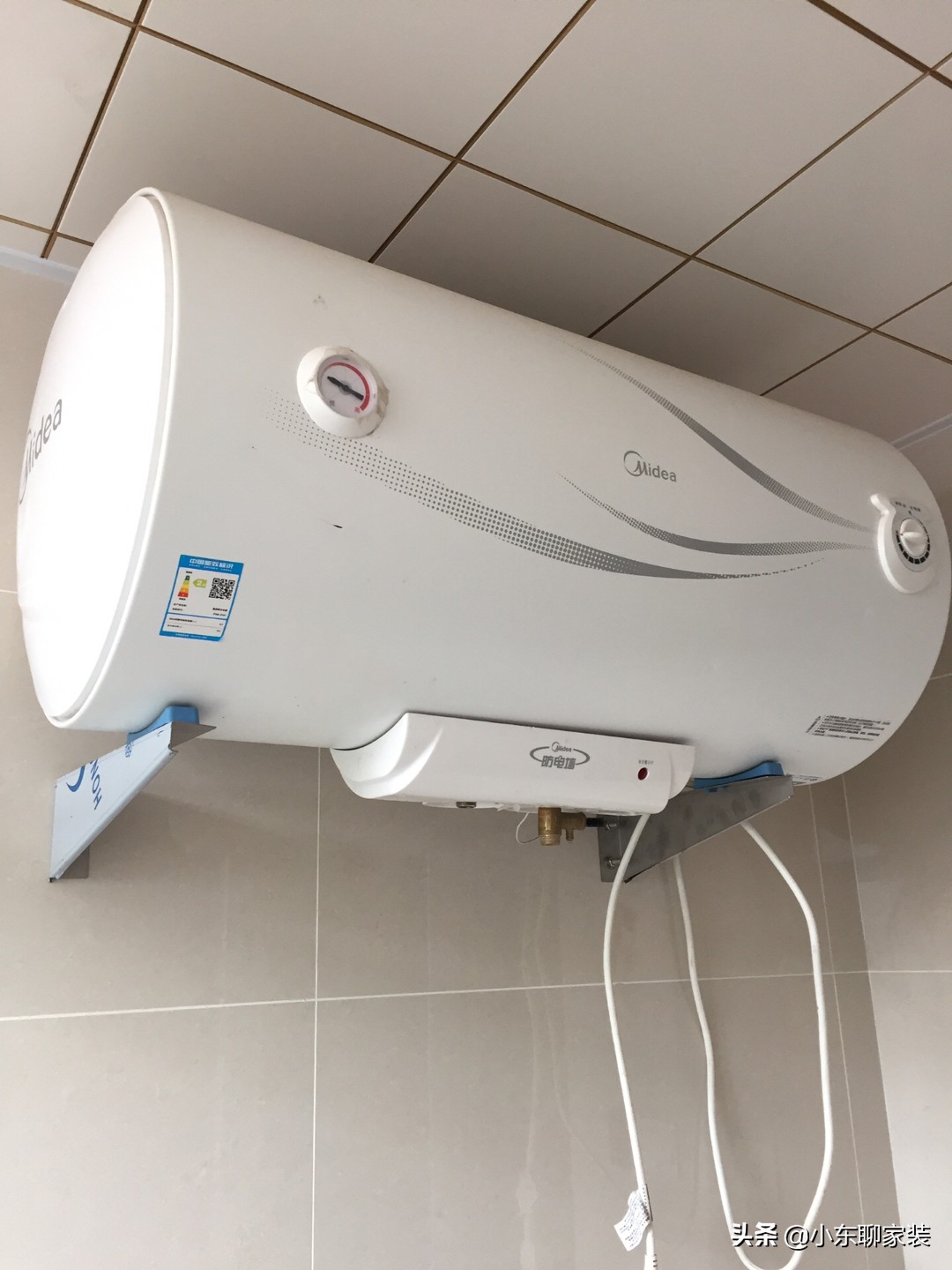 电热水器和燃气的哪个好,电热水器和燃气热水器哪个更实用