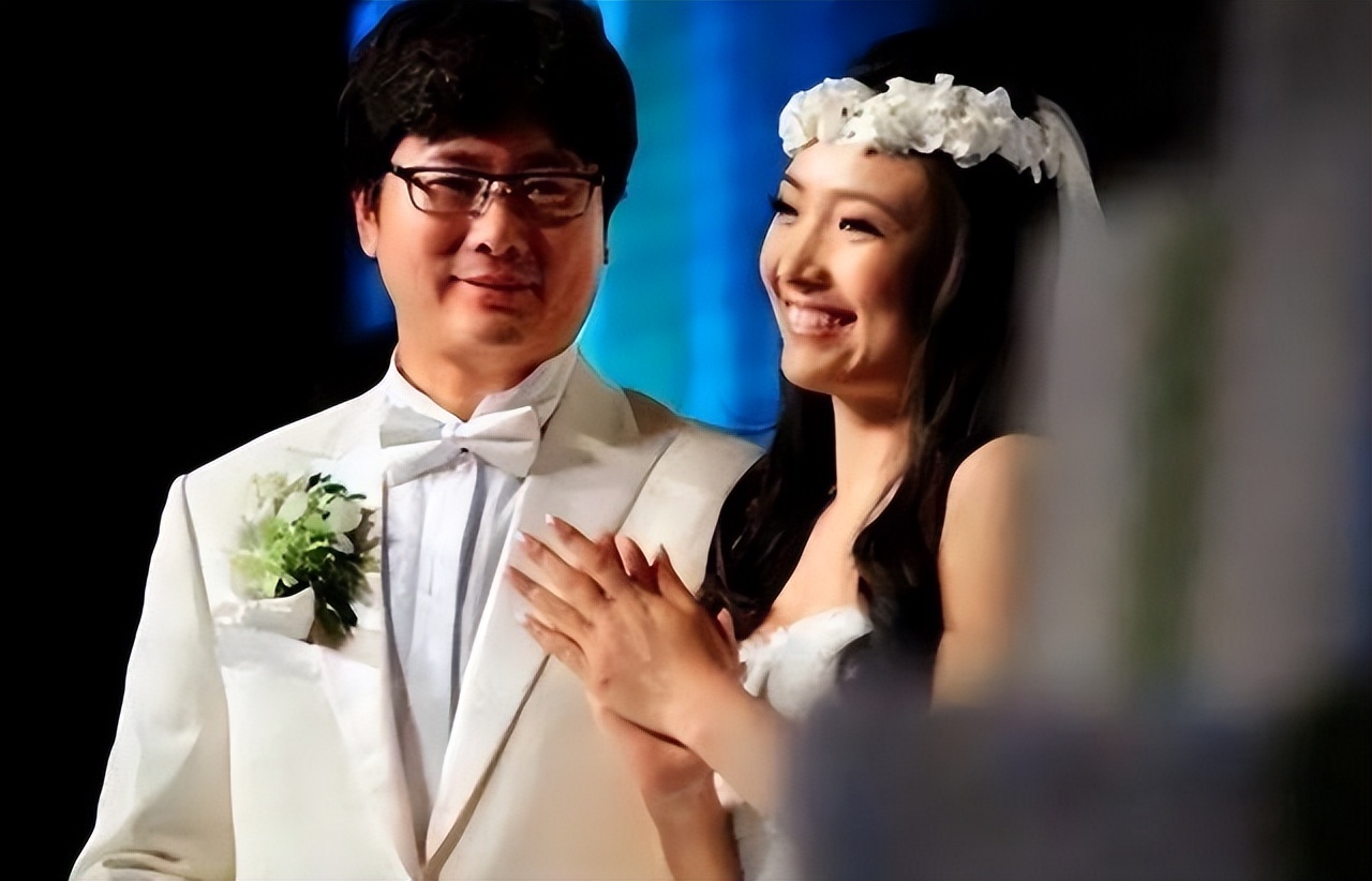 白静是怎么被她老公捅死的,白静27岁嫁入豪门29岁被丈夫杀害