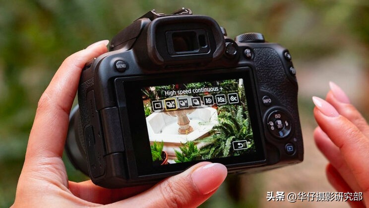 佳能eosr10对比m6二代,佳能eosr100和r50