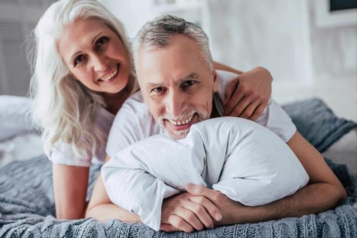 清晨*房行**事有什么好处？医生：这些好处，别害羞，多了解没坏处