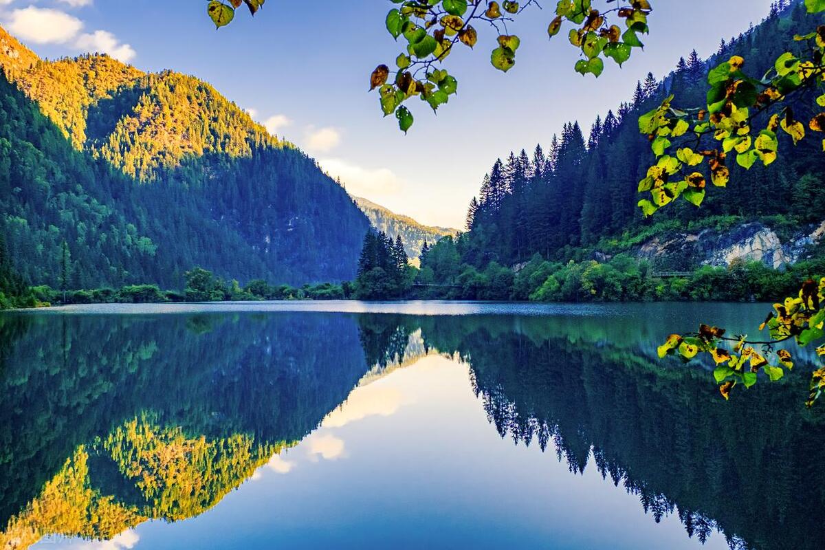 九寨沟什么时候去旅游最合适,现在还能去九寨沟旅游吗最佳时间