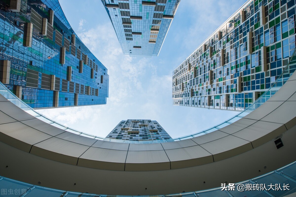 开发商躺平！建筑行业内卷！2022年后半年，行业发展有无转机？