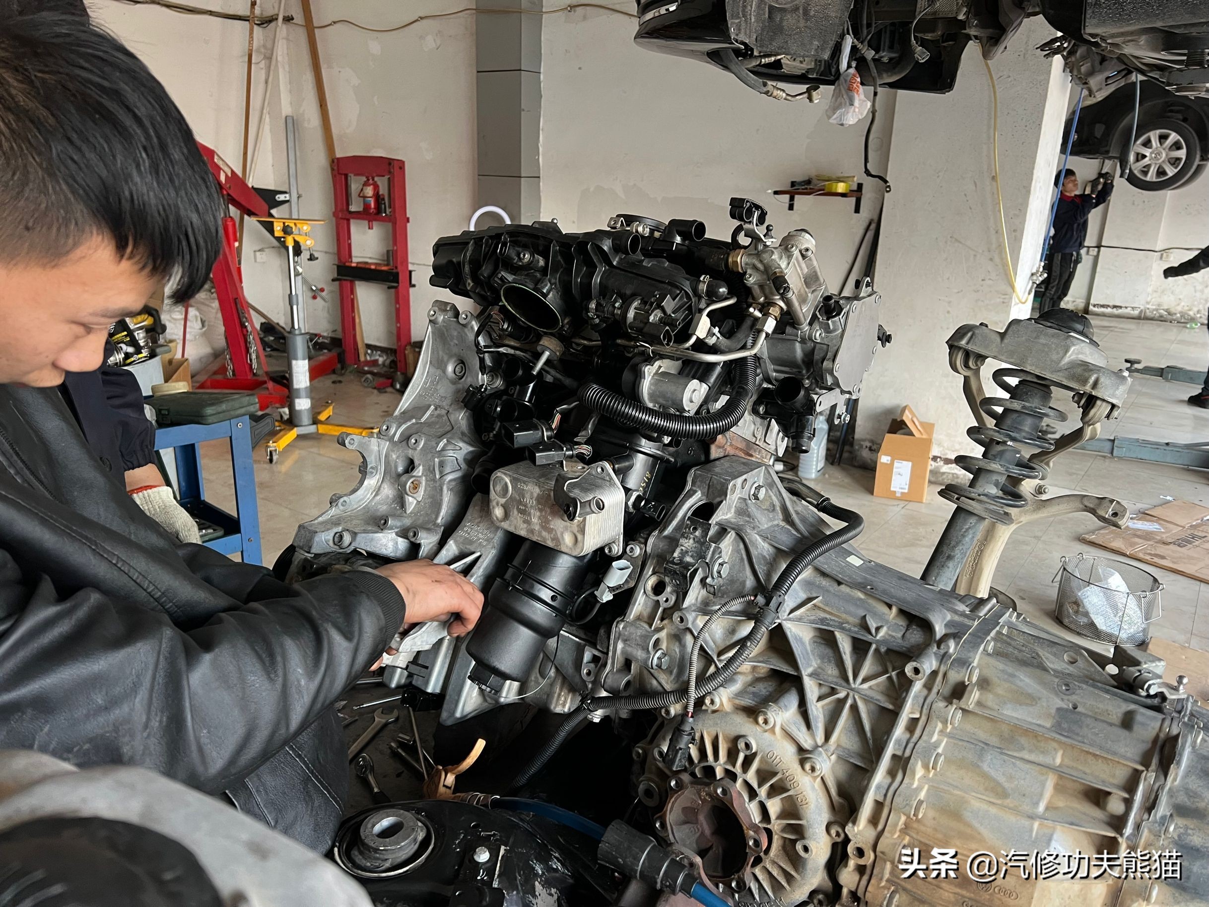 奥迪大众保时捷烧机油专修,2.0t奥迪a6烧机油吗