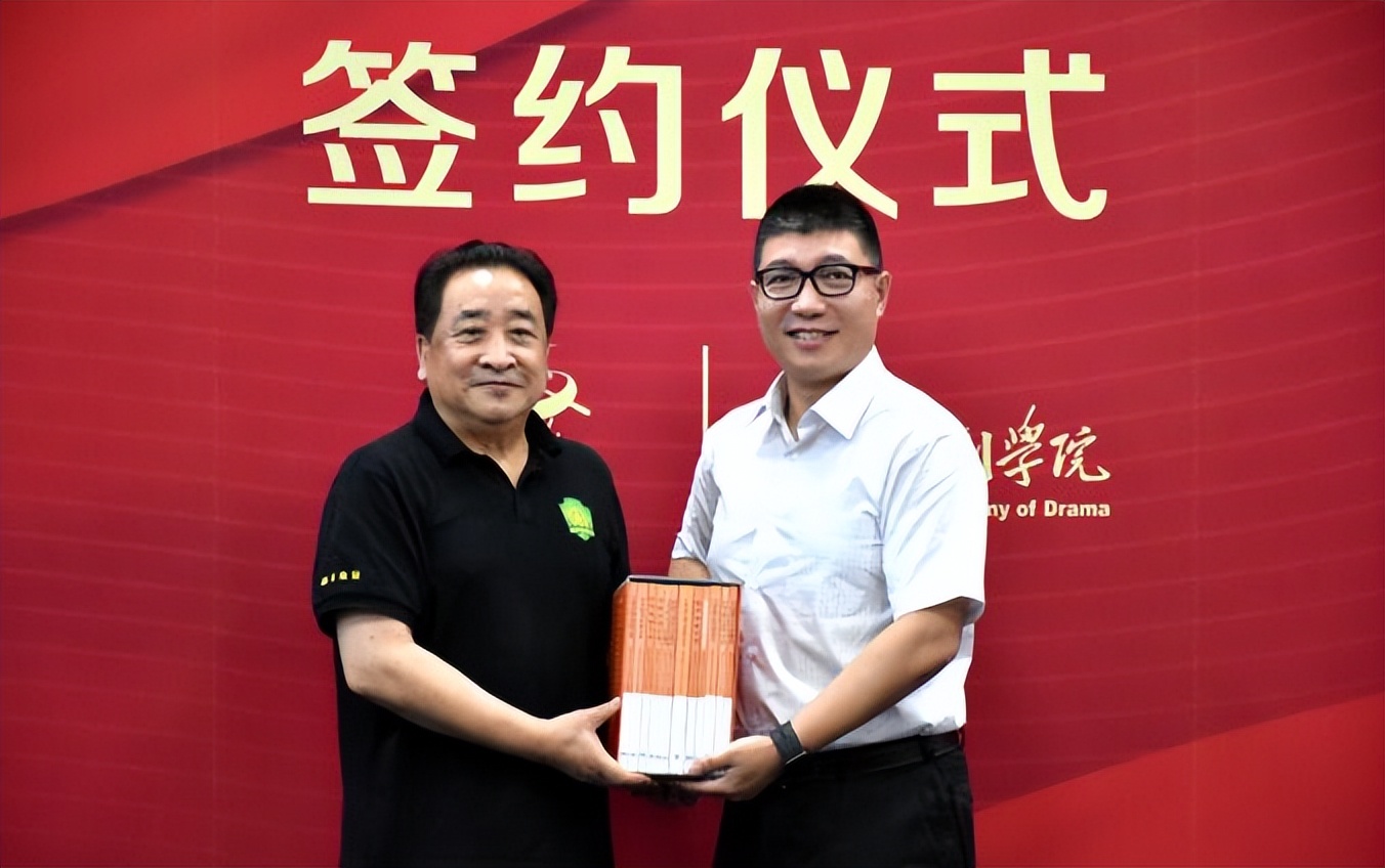 郭德纲把相声带偏了,郭德纲相声有点俗