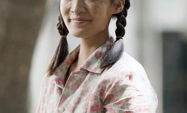 李沁近照瘦脱相，网友：这也太瘦了