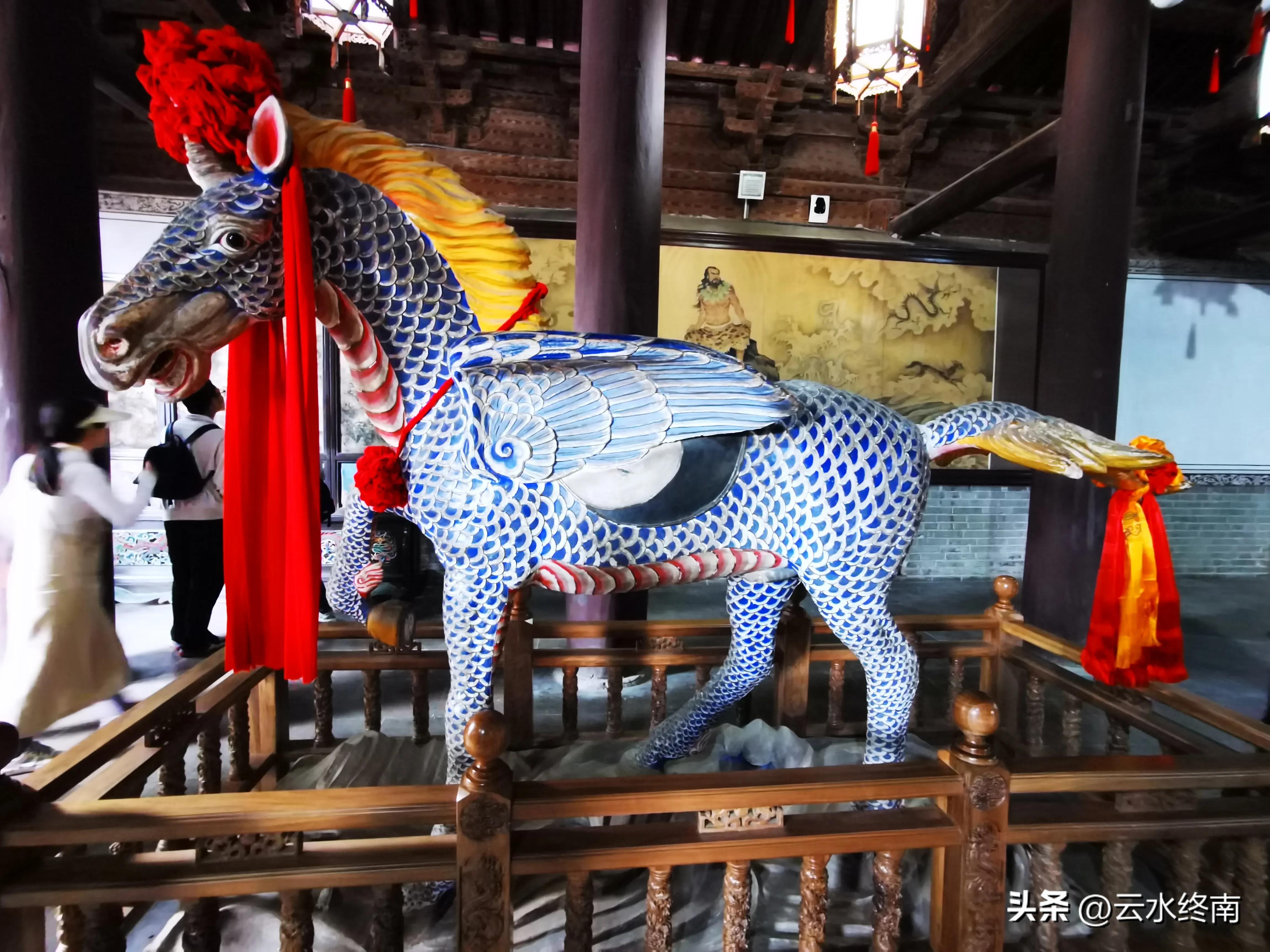 伏羲庙在市区吗,伏羲像伏羲庙