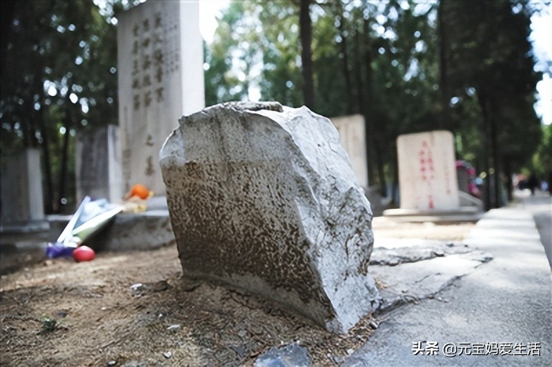 为什么人去世不能立碑,给故人立碑有啥讲究立碑时间