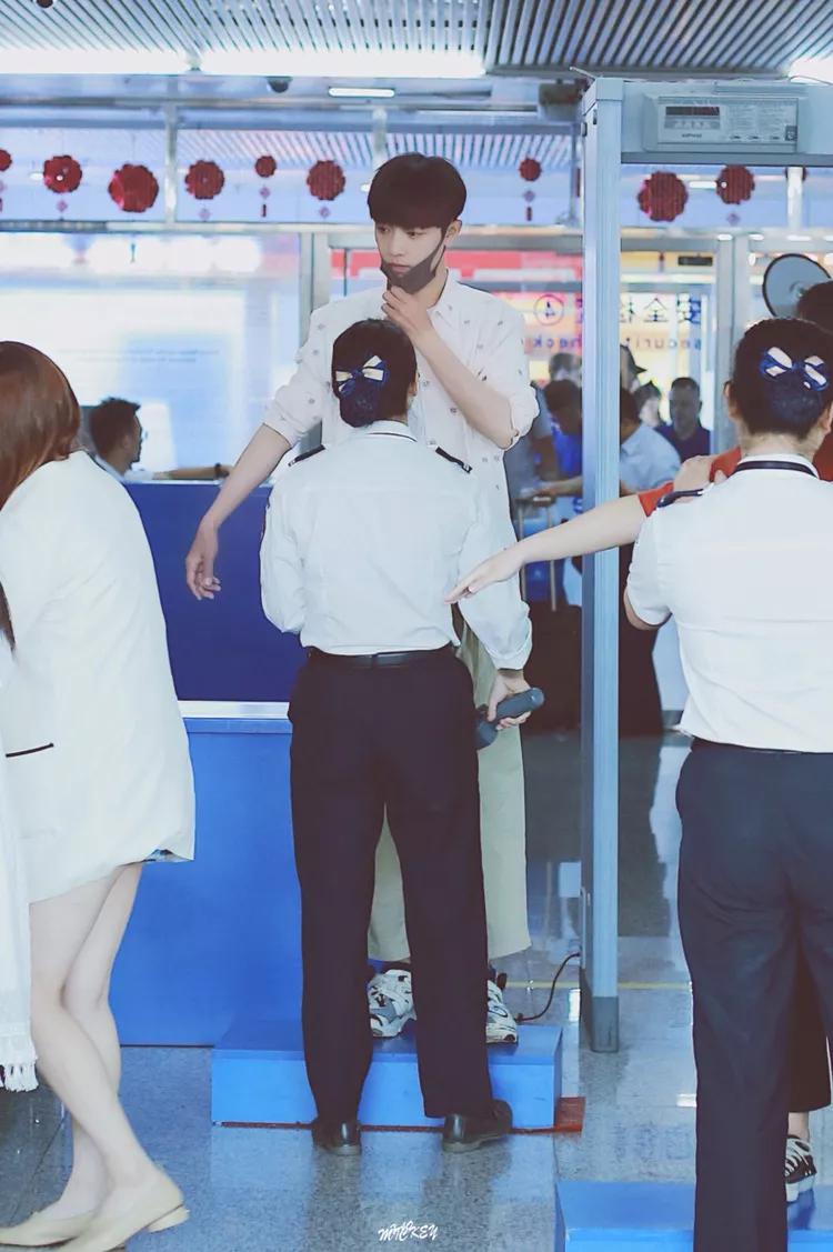 肖战发展时间线,肖战x玖少年团考古完整视频