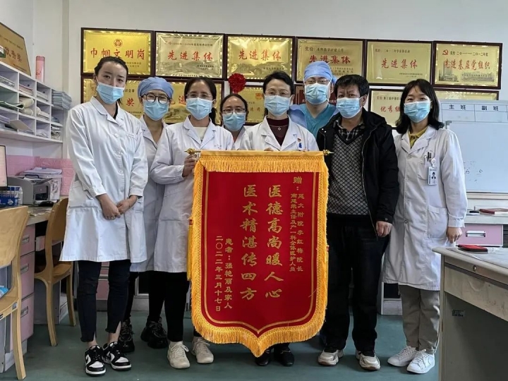 大出血产妇失血几千毫升,产妇大出血输血10000cc还能救吗