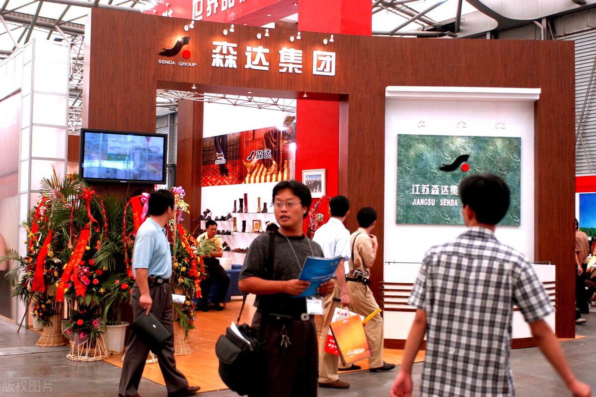 成人穿什么品牌男鞋比较好,男士40多岁穿什么样的鞋子好看