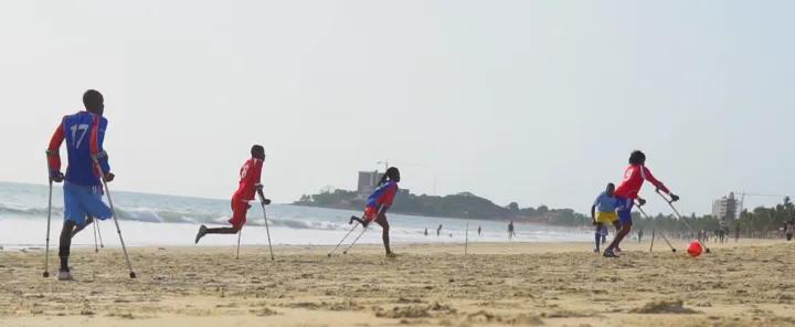 足球这项运动,你为什么喜欢足球