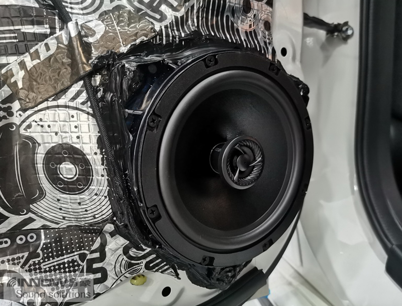 斯巴鲁力狮改装音响,斯巴鲁力狮汽车音响
