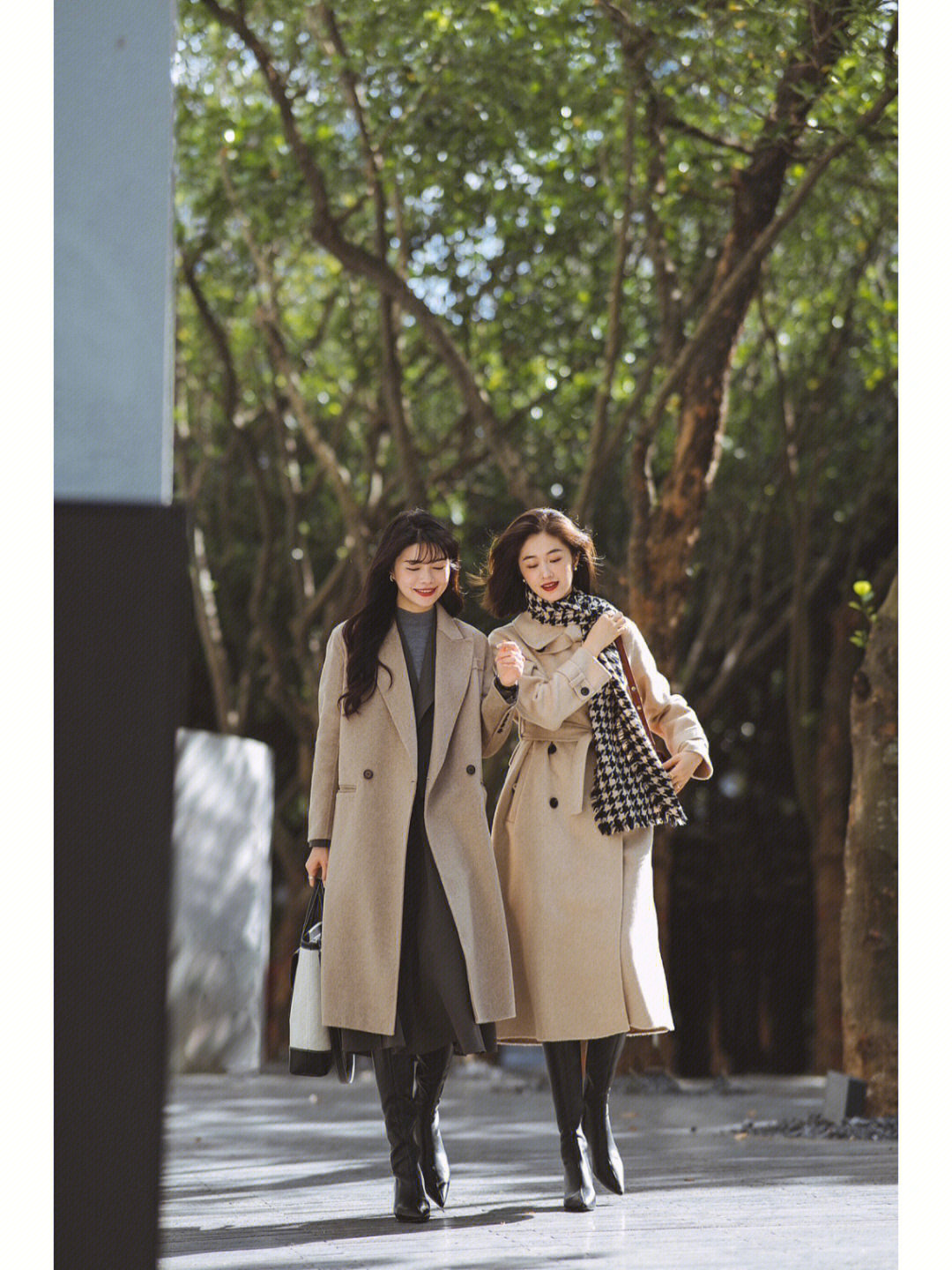 今年最实用的大衣穿搭技巧,牛仔拼接假两件针织衫搭配大衣