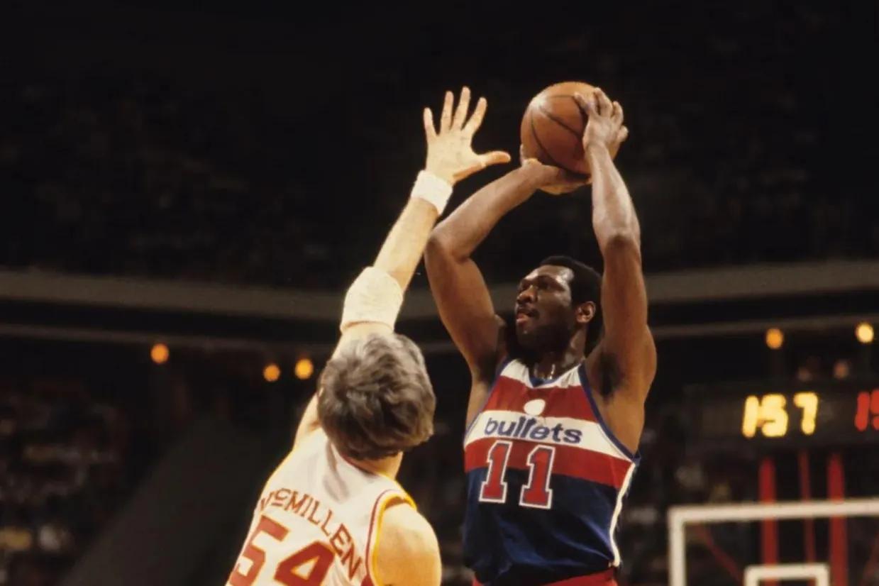 詹姆斯历史得分超过贾巴尔,詹姆斯超越贾巴尔历史得分榜