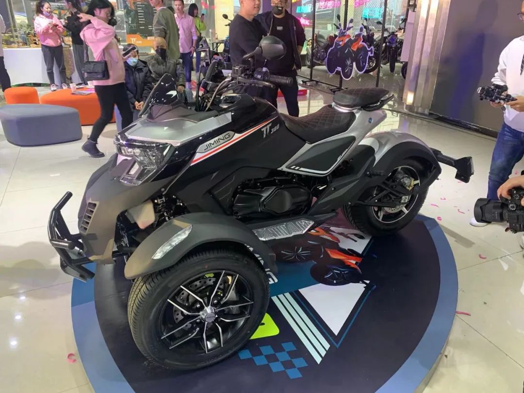 吉铭倒三轮摩托车175,吉铭推出坦途tt300小视频