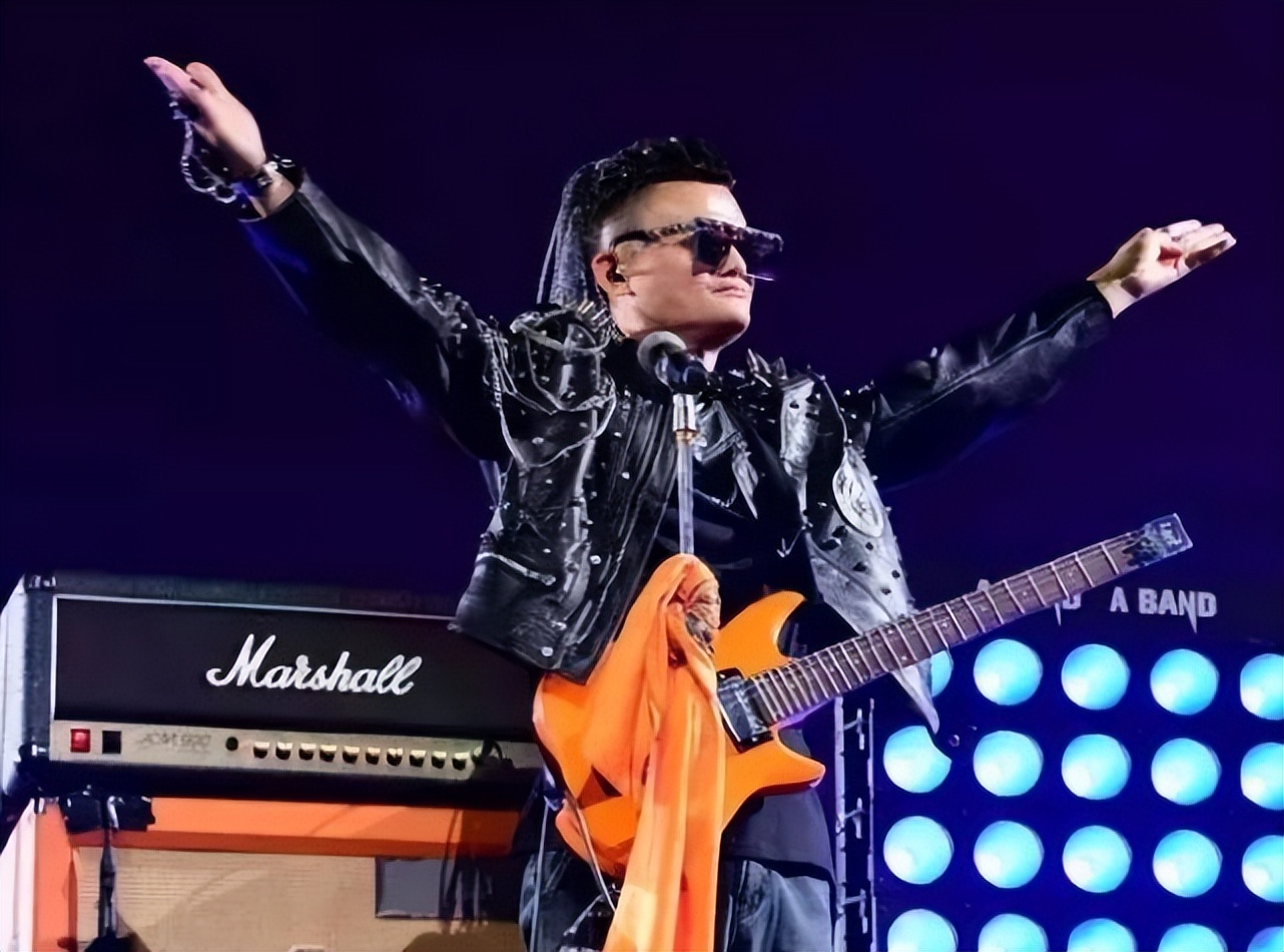 马云减持约82亿股票分析,马云减持阿里巴巴赚了多少钱