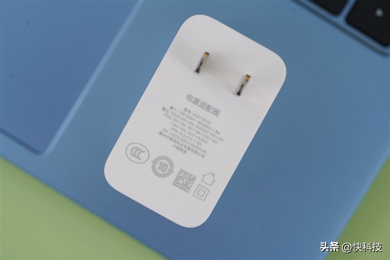 性能轻薄本天选air,测评笔记本air18款和19款