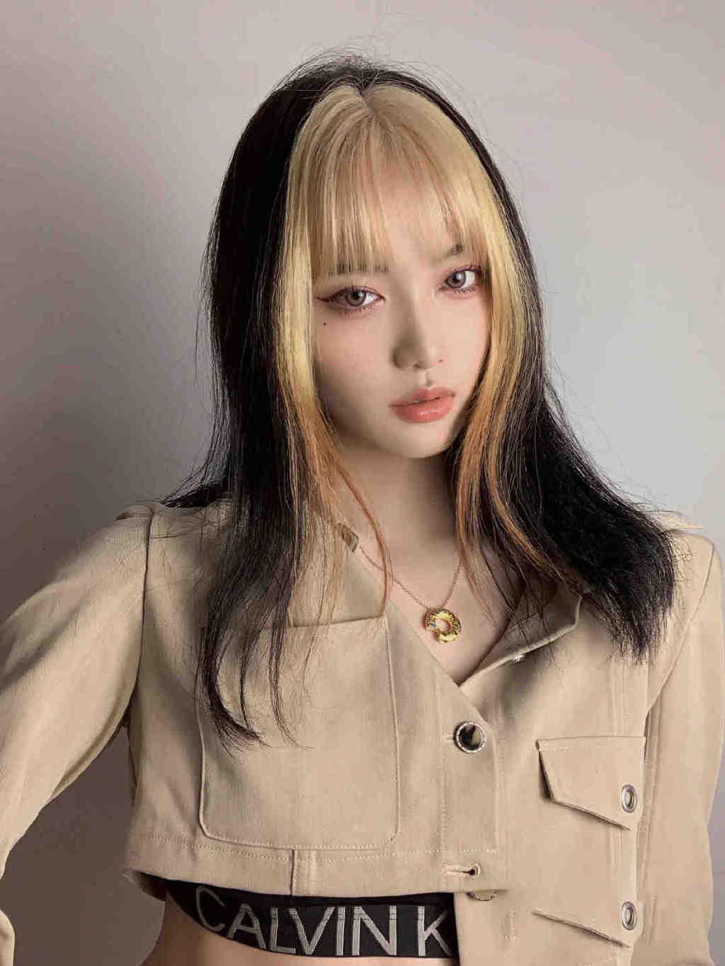 法式刘海漂染蓝色,法式八字刘海染什么色好看