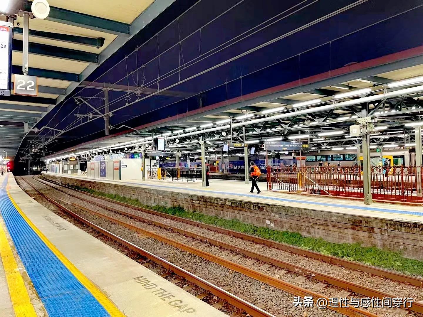 海外看东方，洋姐夫回国见闻，坦承澳洲已经落后中国十年