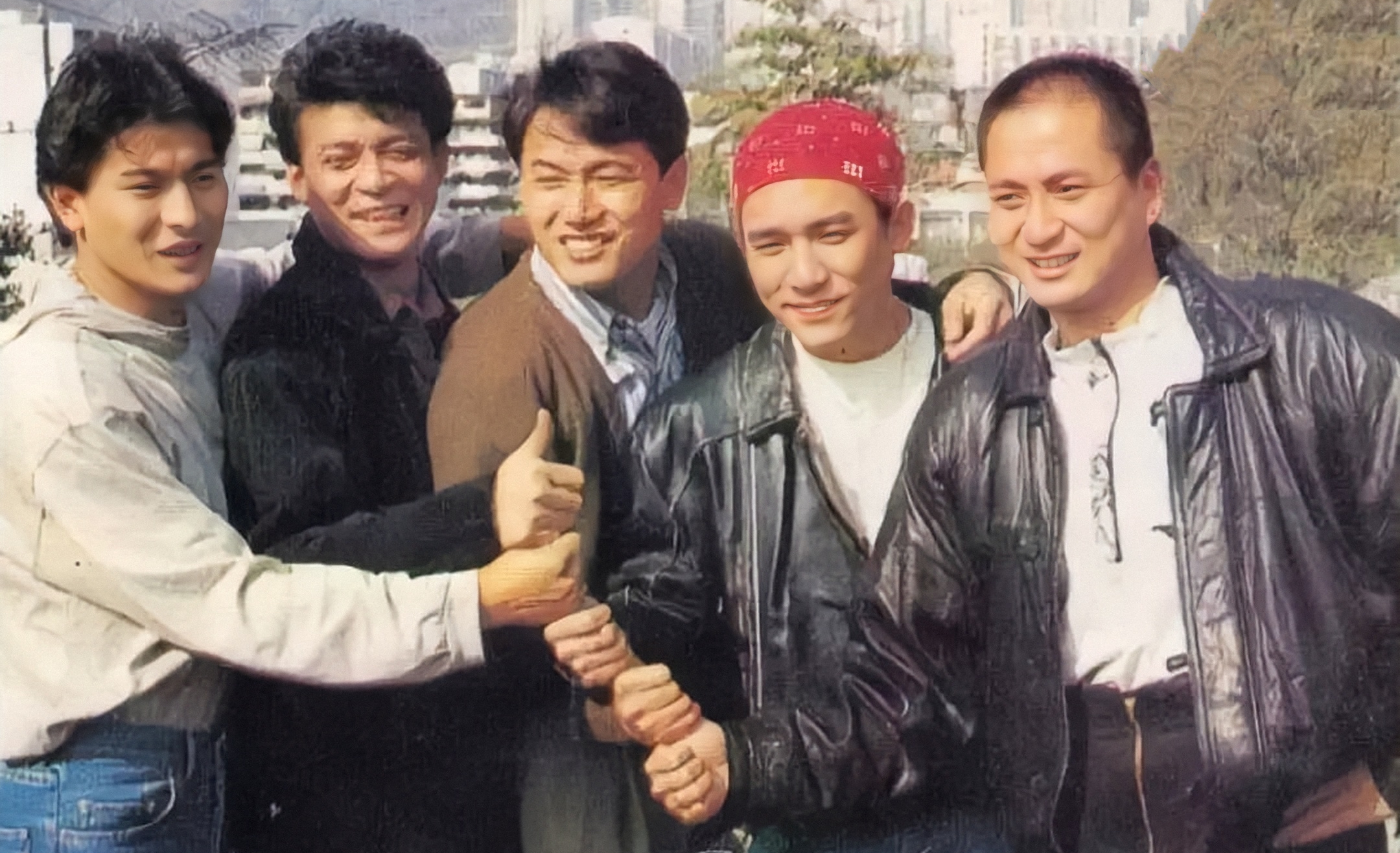 富家千金私自生下孩子,富家千金意外怀孕却被穷小子抛弃