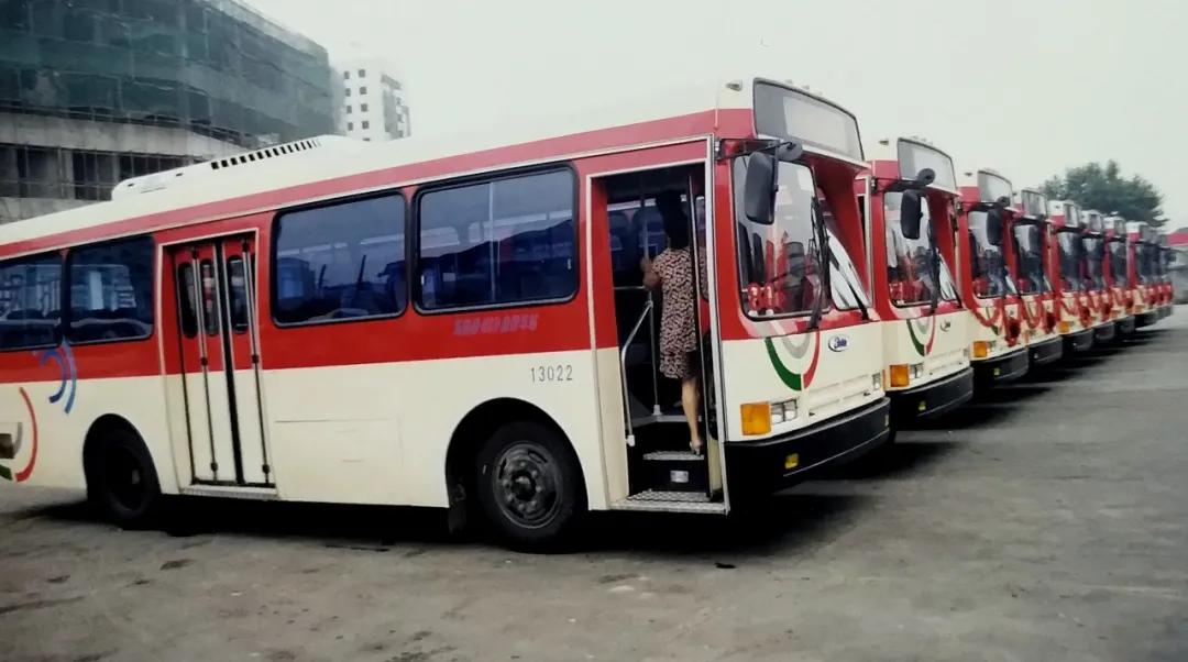 神秘华侨要在家乡投资30亿，一查：支票系伪造，他是本地失业教师