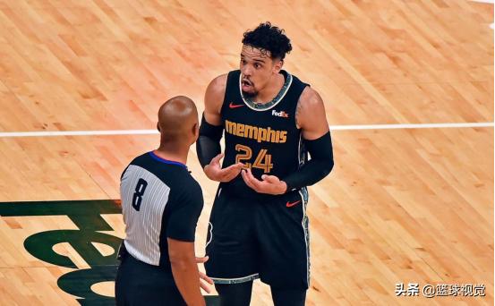 威少超强发挥,威少安东尼技术犯规