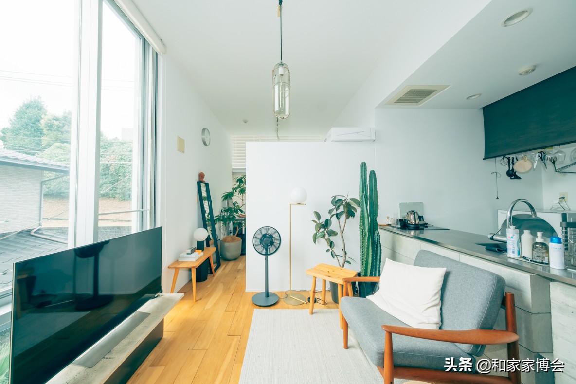 日本小姐姐租东京铁塔的房子 (日本小姐姐晒租房日常)