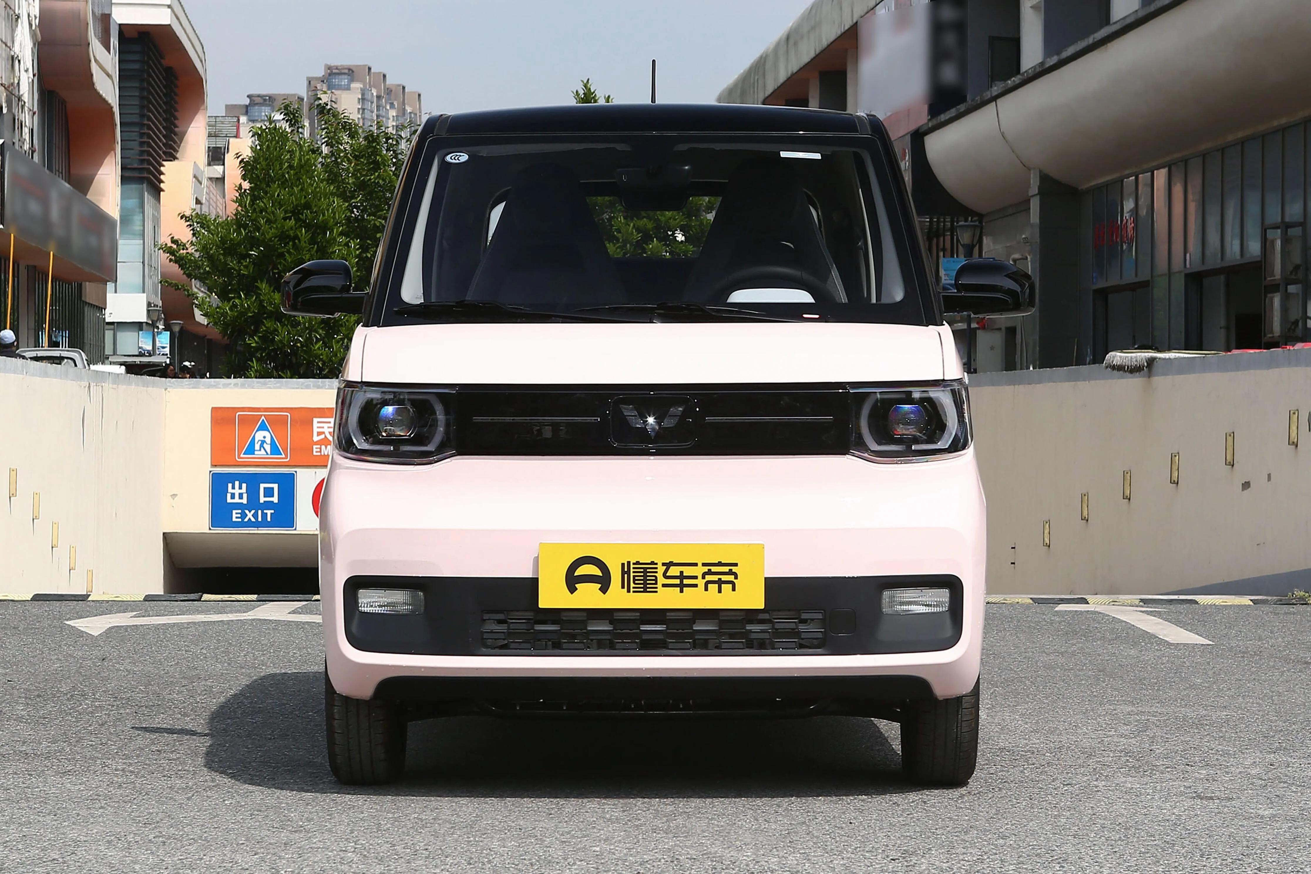 3.28万五菱宏光mini到手后多少钱,3.88万的宏光miniev